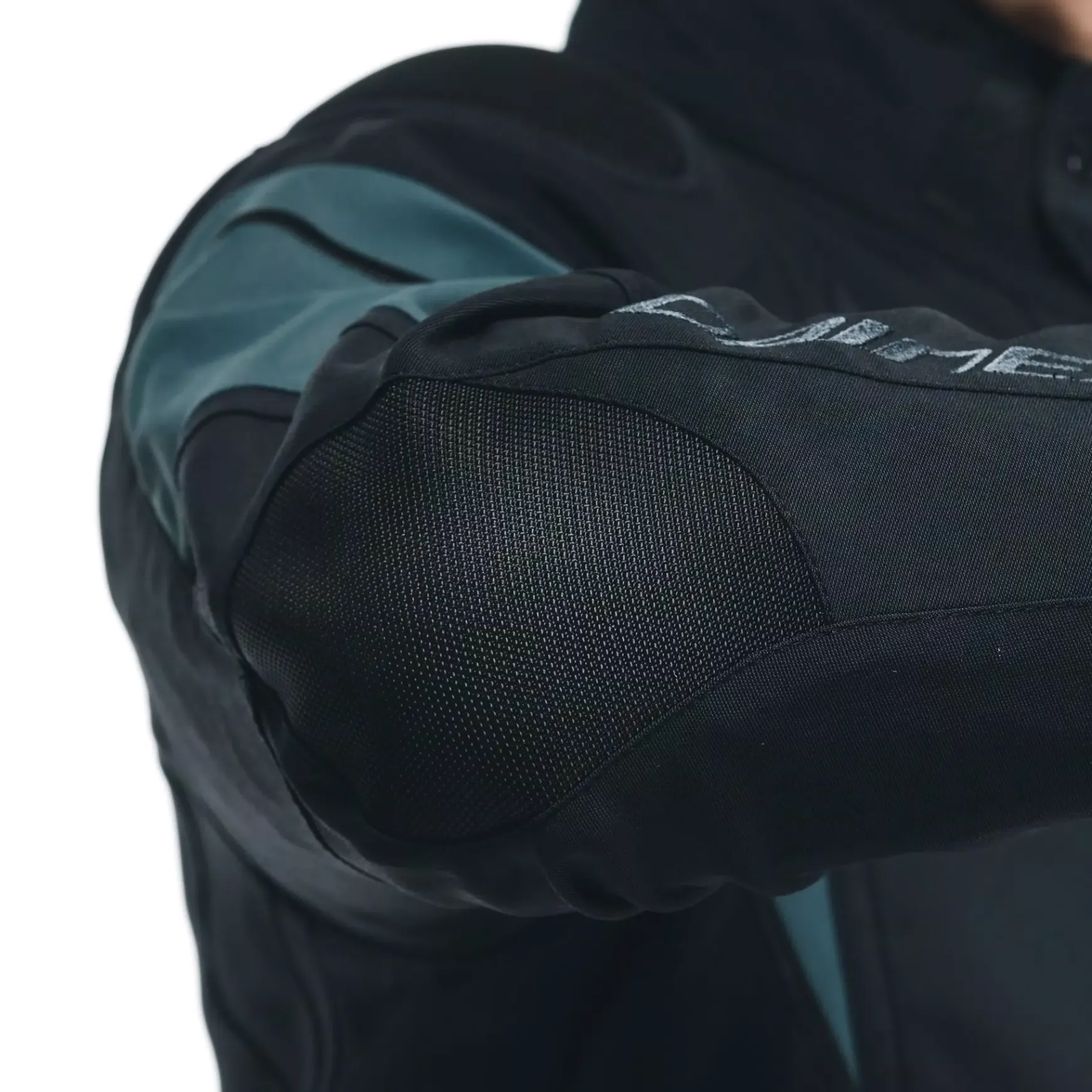 Dainese CARVE MASTER 3 GORE-TEX® JACKET BLACK/BLACK/EBONY Hot