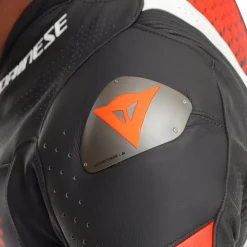 Dainese LAGUNA SECA 6 - EINTEILIGER PERFORIERTER LEDERANZUG HERREN BLACK/WHITE/RED-FLUO Hot