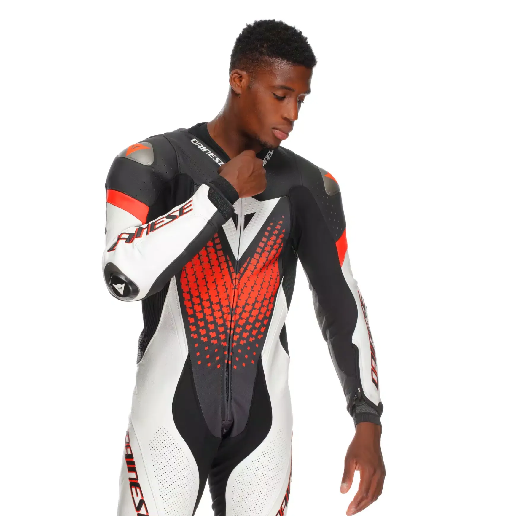 Dainese LAGUNA SECA 6 - EINTEILIGER PERFORIERTER LEDERANZUG HERREN BLACK/WHITE/RED-FLUO Hot