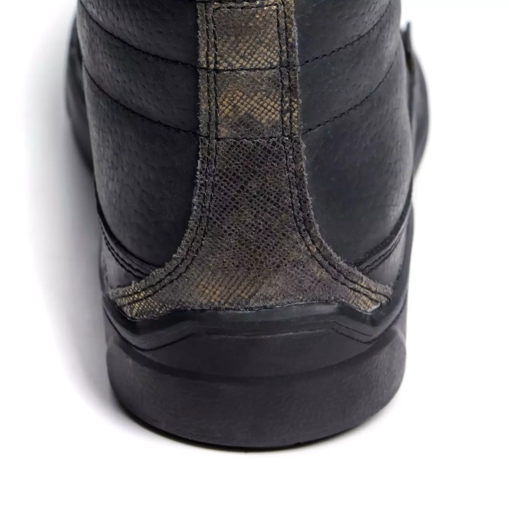Dainese STREET 3 WP WASSERFESTE MOTORRADSNEAKER DAMEN - SCHWARZ/GOLD Online
