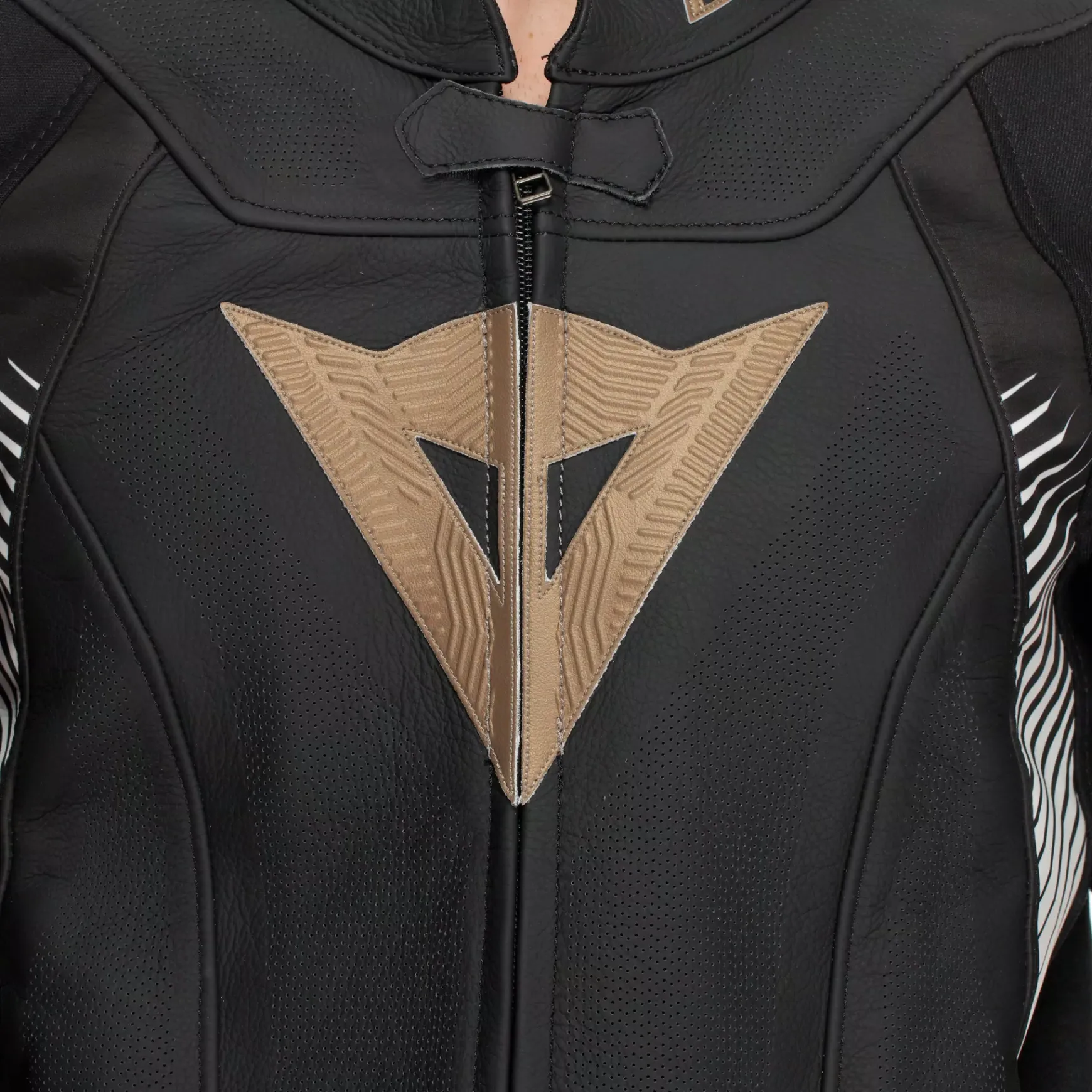 Dainese SUPER SPEED 4 - PERFORIERTE LEDER-MOTORRADJACKE HERREN BLACK/TIBETAN PLATINUM/WHITE Online