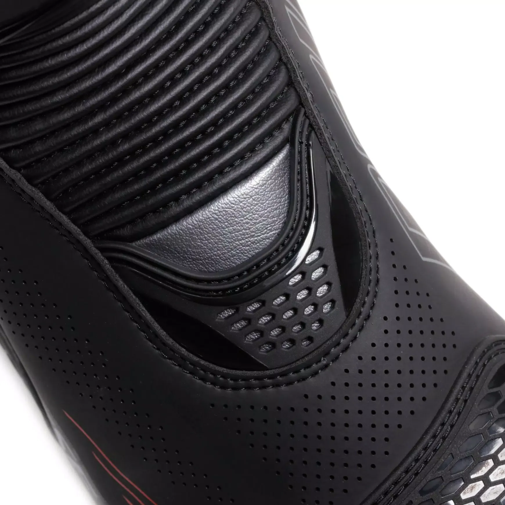Dainese TORQUE 4 AIR - RACING- UND STRASSENSTIEFEL SOMMER HERREN BLACK/RED-LAVA Hot